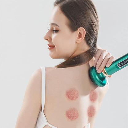 Appareil massage utilisé par une femme sur sa nuque et son dos, anti-tensions