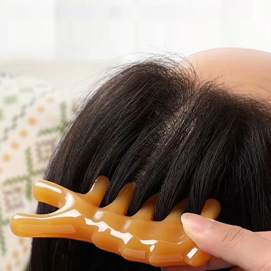 Gua sha peigne pour stimuler le cuir chevelu