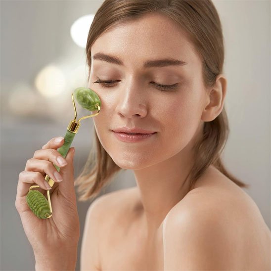 Gua sha visage pour un rituel beauté apaisant