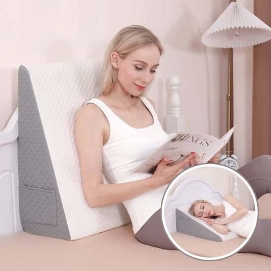 Oreiller ergonomique inclinable avec poche latérale de rangement pour téléphone ou accessoires