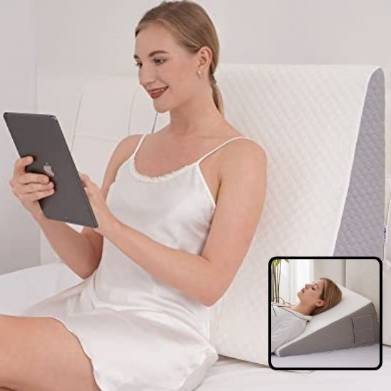 Oreiller ergonomique multifonction utilisable pour la lecture, le repos ou le travail au lit